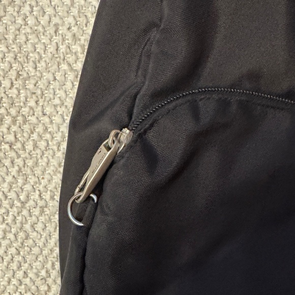 Travel Safe Crossbody Bag - Picture 4 of 5